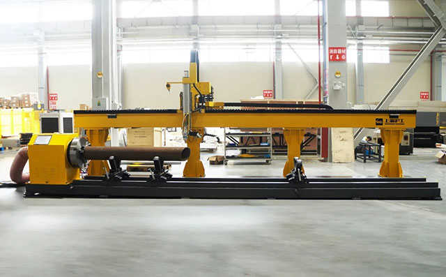 上；；；；；；；BIN宝盈集团CNCG系列相贯线激光切管机