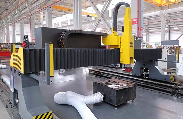 BBIN宝盈集团HGLE龙门激光切割机