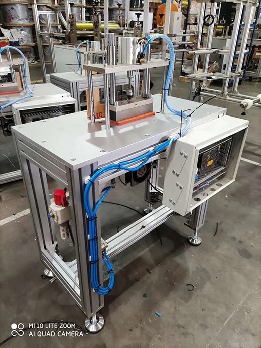 BBIN宝盈集团KN95口罩封边机